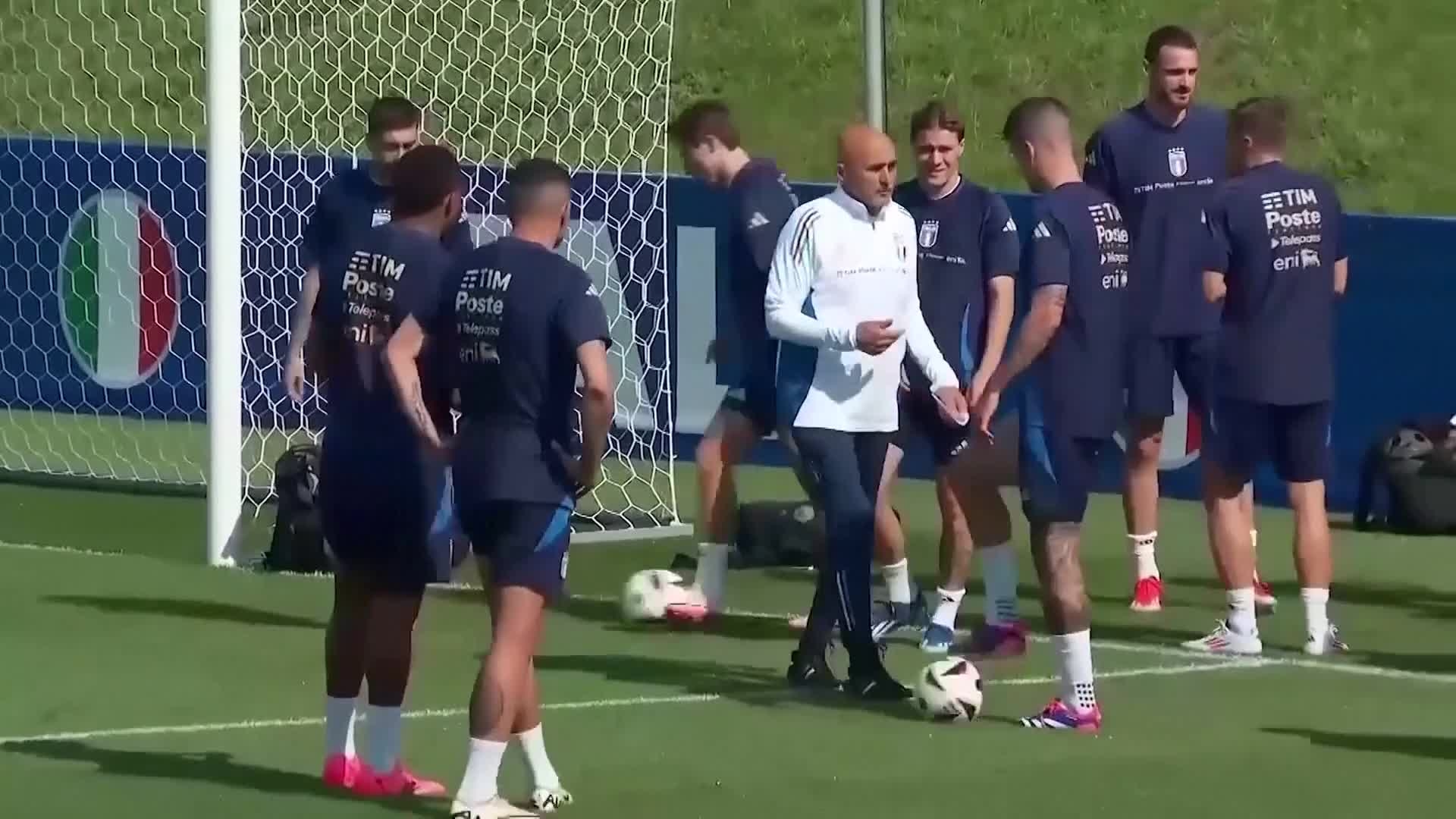 ex-italy-coach-spalletti-finalising-deal-at-juventus