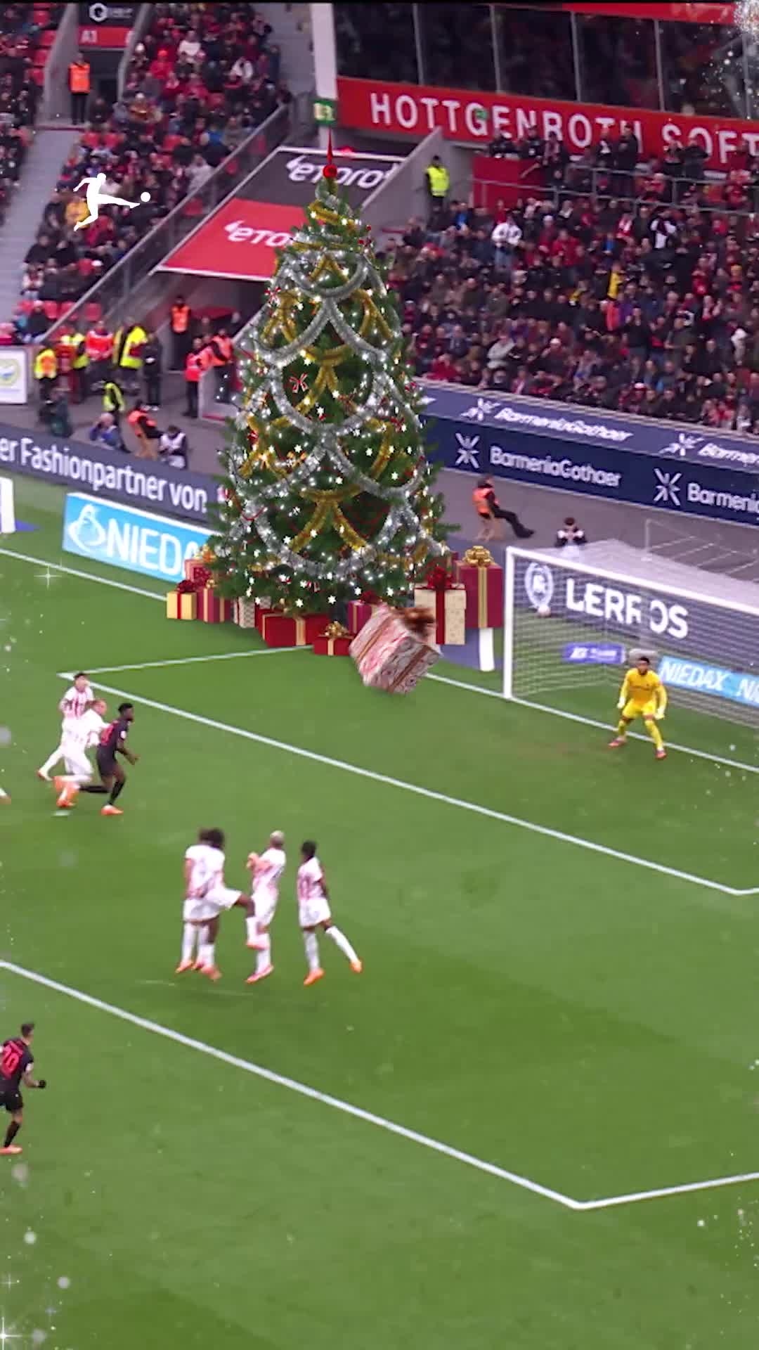 goalkeeper-saves-or-christmas-edition