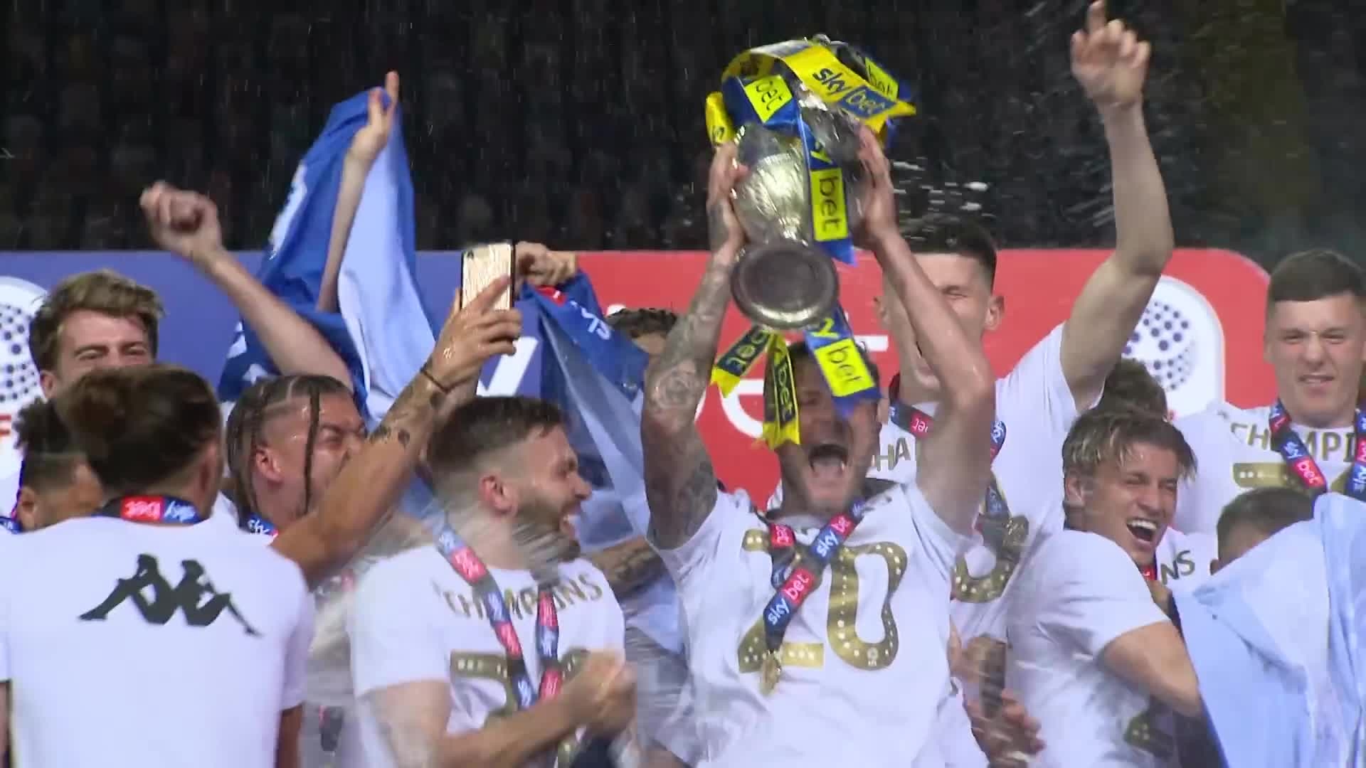 what-the-hell-happened-to-leeds-united-explained