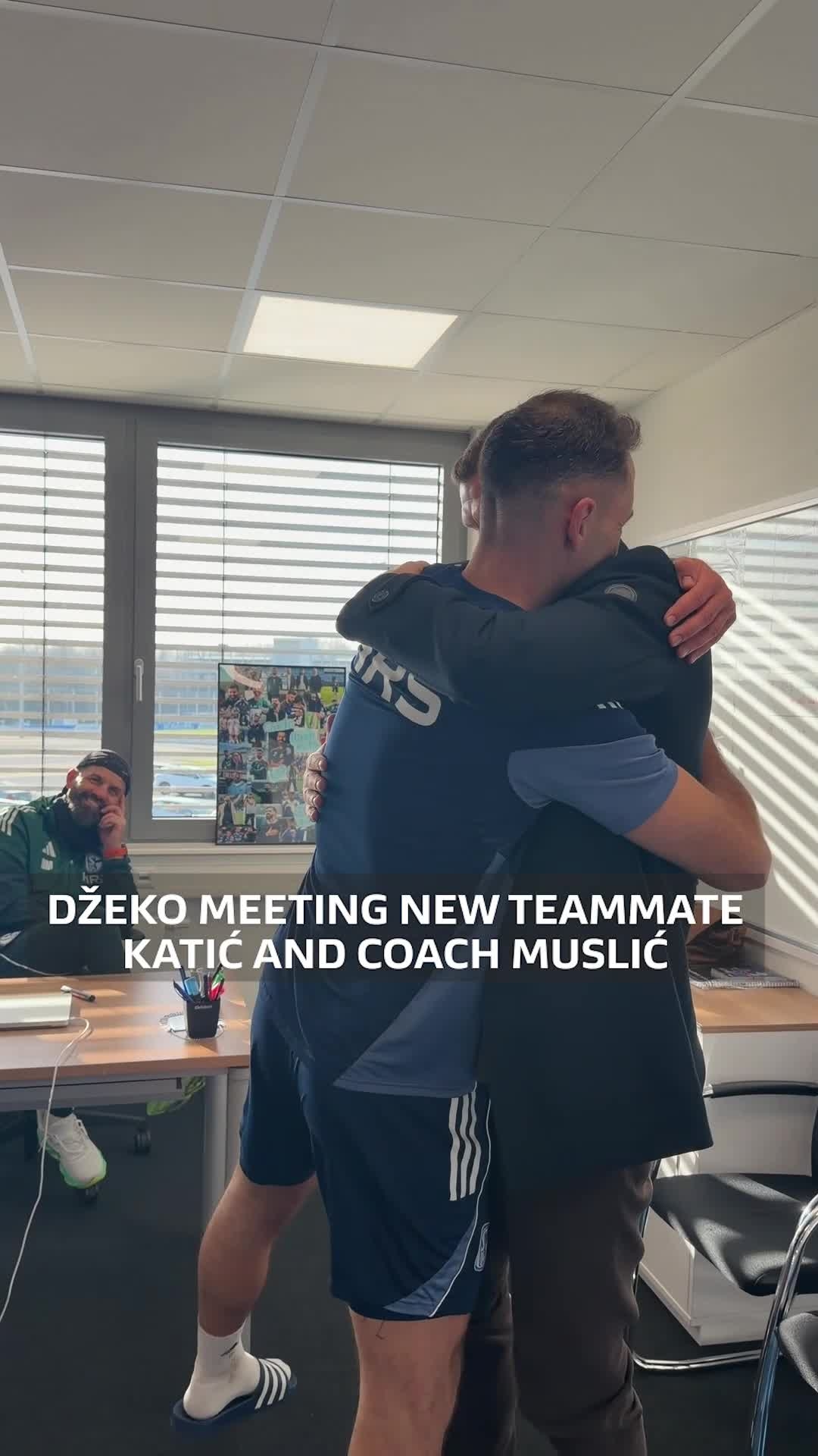 dzeko-meets-new-coach-and-teammate