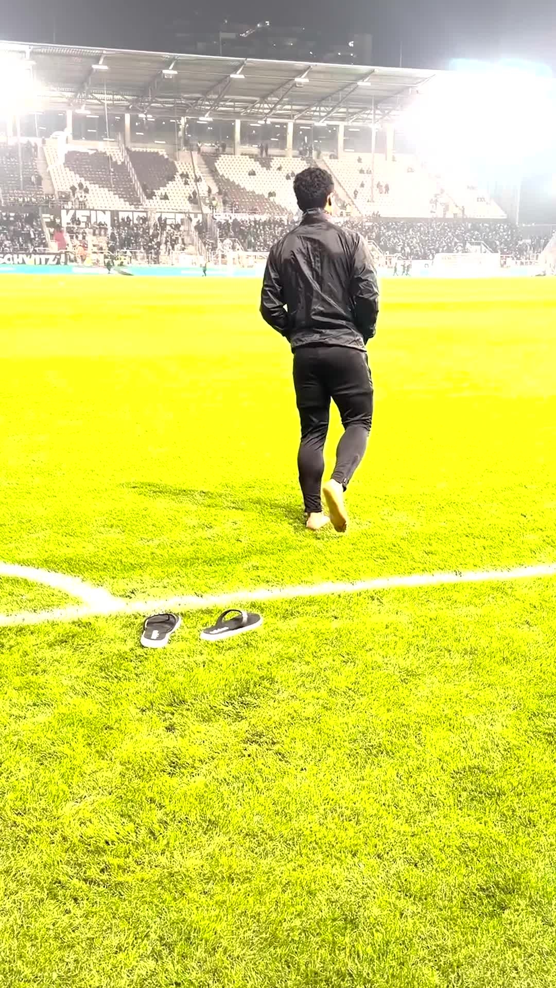 fugita-barefoot-ritual-compilation-for-his-birthday