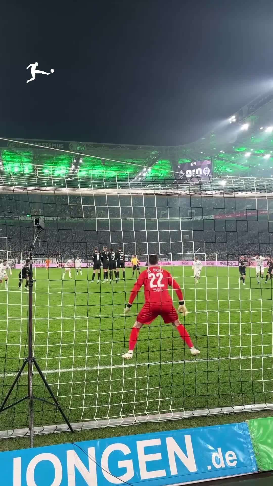 what-a-beautiful-freekick-by-stoger