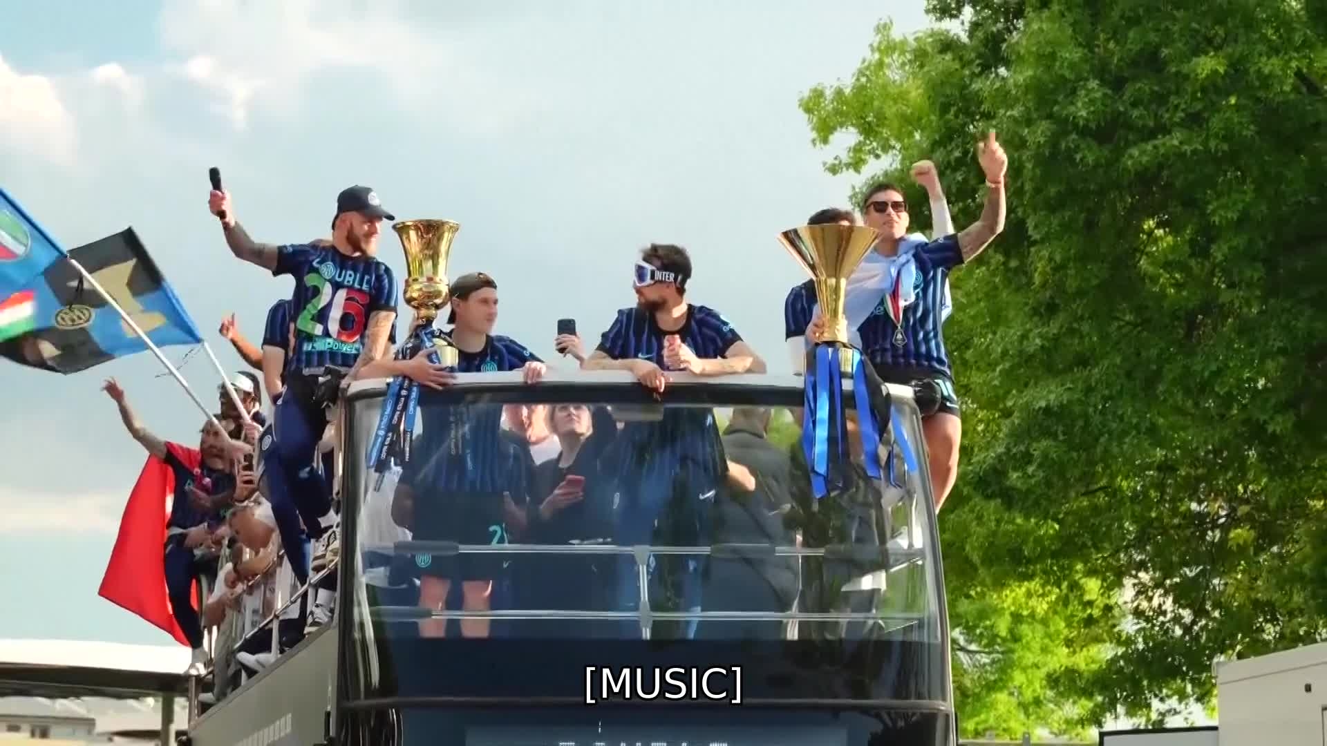 inter-celebrate-historic-double-with-trophy-parade-in-piazza-del-duomo