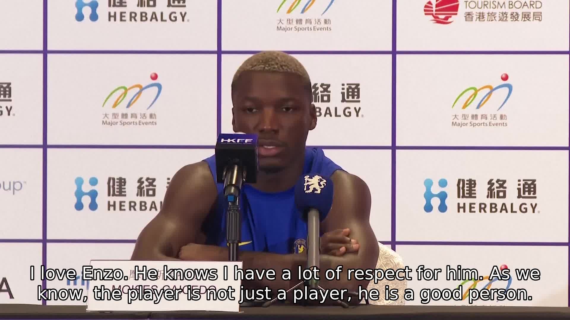 caicedo-says-fernandez-can-handle-pressure-from-english-fans