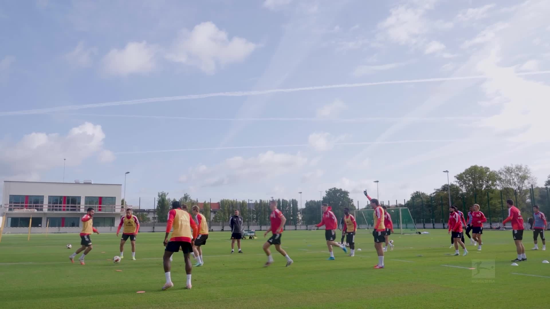 1-fc-union-berlin-training-ahed-of-borussia-dortmund-drills-and-drone-or-thursday-15-10-2026
