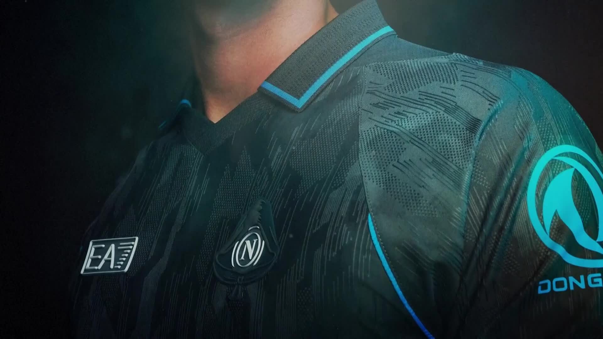 spooky-season-napoli-and-ea-7-unveil-eerie-halloween-kit