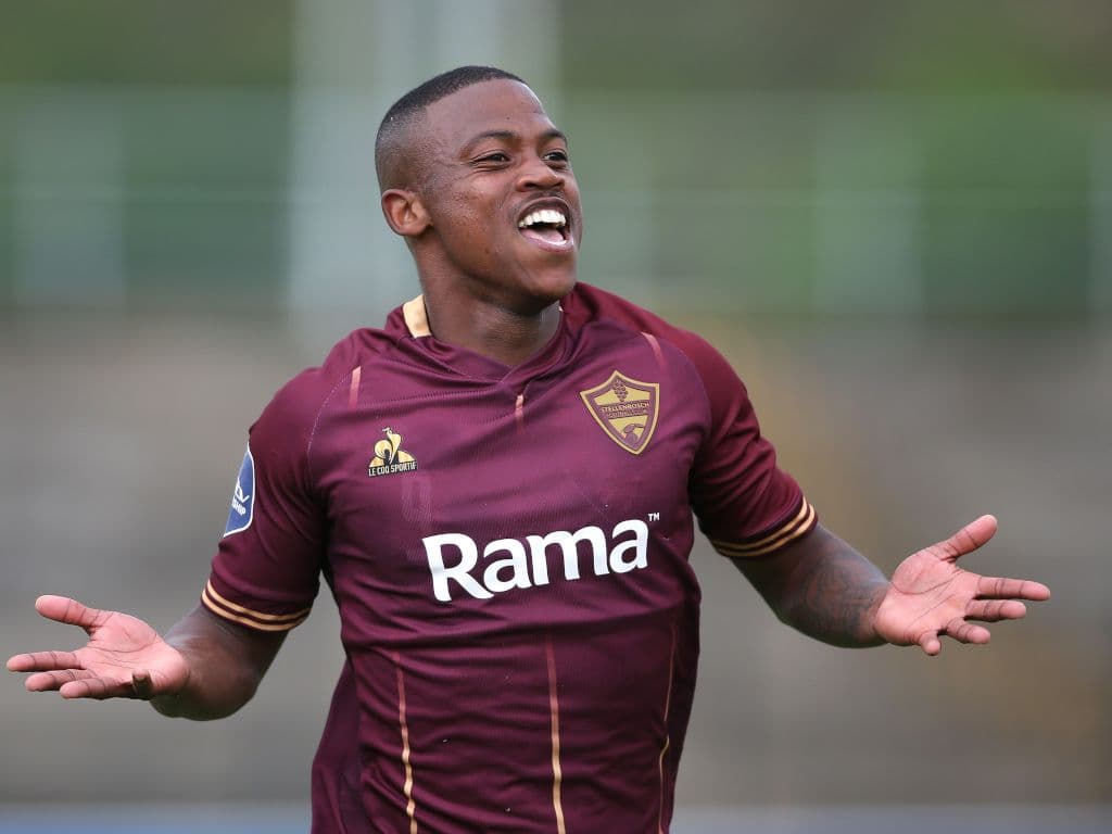 Du Preez signs for Chiefs in mega-money deal