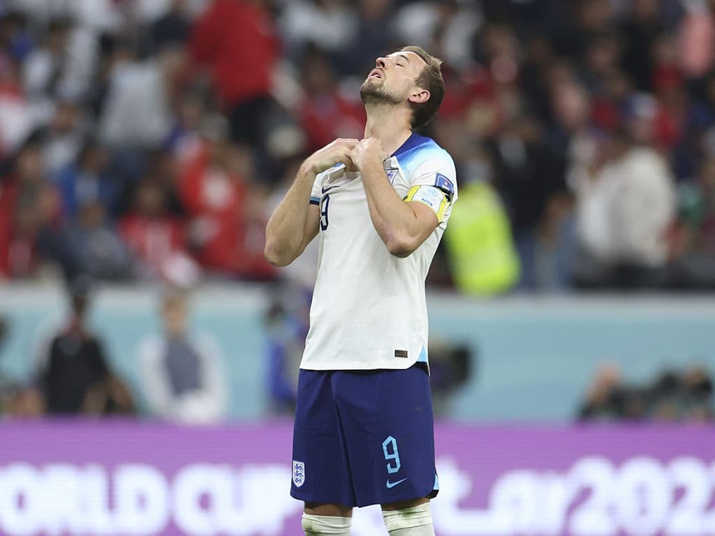 England boss Gareth Southgate: Harry Kane didn't need picking up after World Cup penalty miss