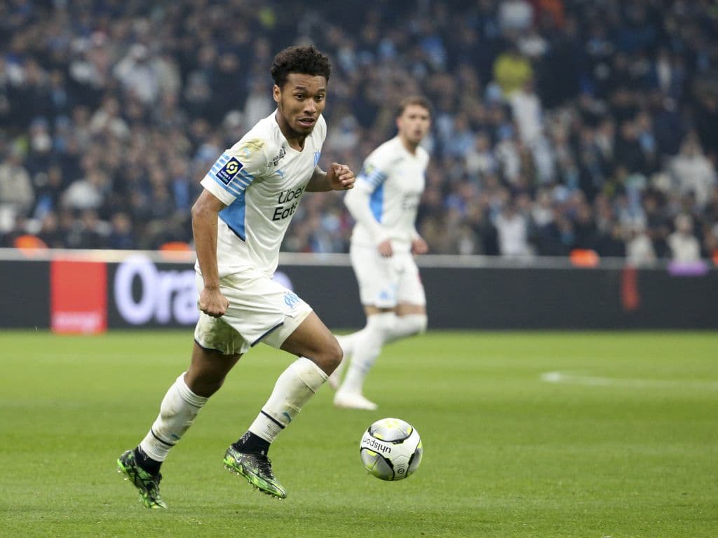 Aston Villa sign midfielder Boubacar Kamara from Marseille on a five-year deal