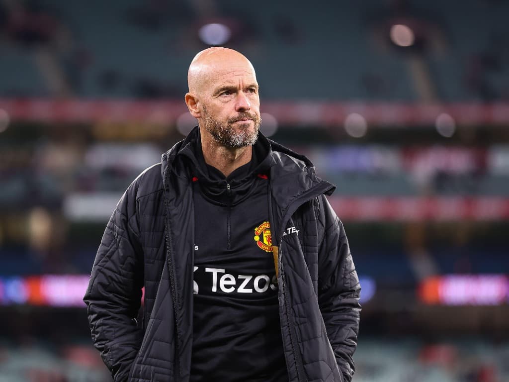 Erik ten Hag: Manchester United must 'do everything' to end trophy drought