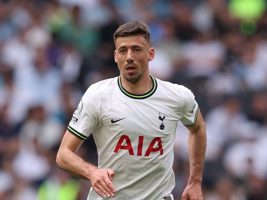 Barcelona defender Clement Lenglet reportedly set for Tottenham transfer