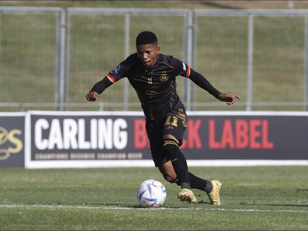 Kabelo Mahlasela offers advice to Tebogo Potsane on joining Kaizer Chiefs