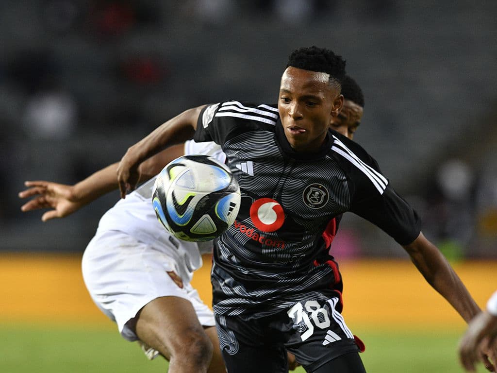 Relebohile Mofokeng holding out hopes for Premier League move