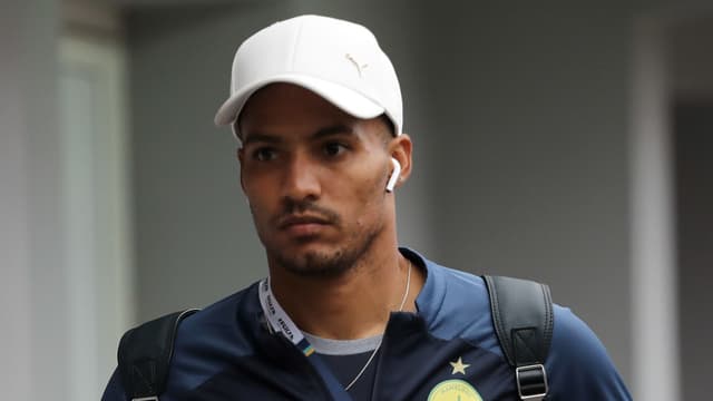 former-mamelodi-sundowns-defender-rivaldo-coetzee-keeps-faith-in-comeback-journey