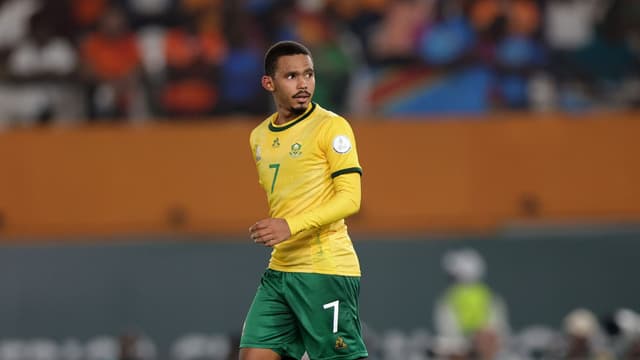 orlando-pirates-complete-oswin-appollis-capture-3