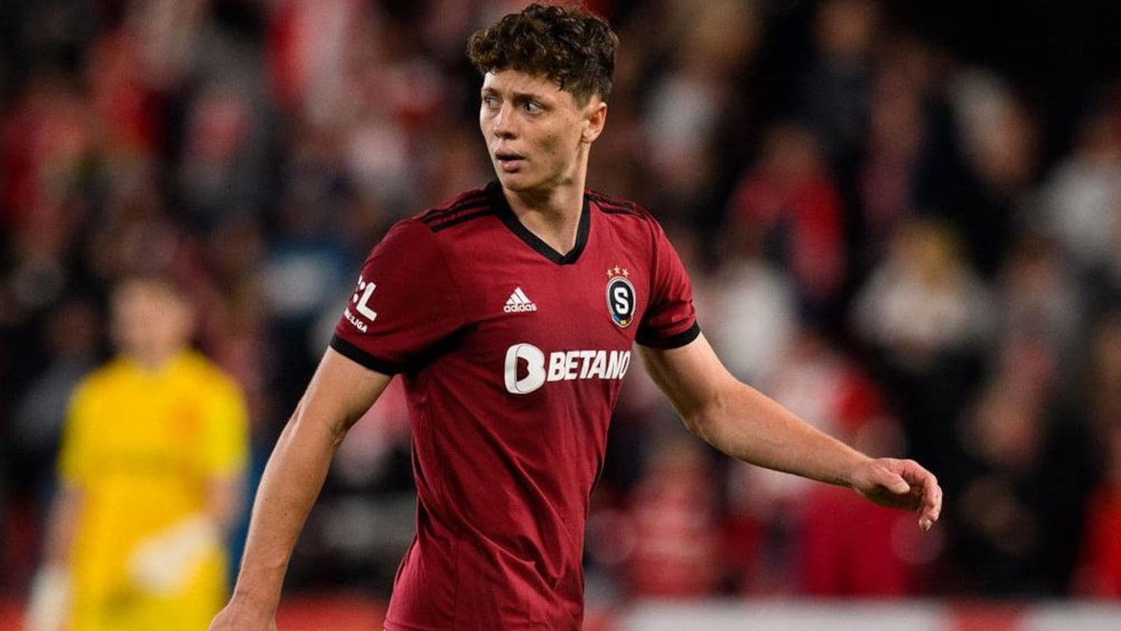 Wolves sign Girona defender Ladislav Krejci on loan