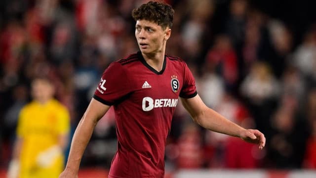wolves-sign-girona-defender-ladislav-krejci-on-loan