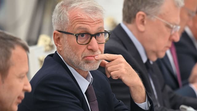 uk-government-threatens-legal-action-against-roman-abramovich-over-chelsea-sale-proceeds-1