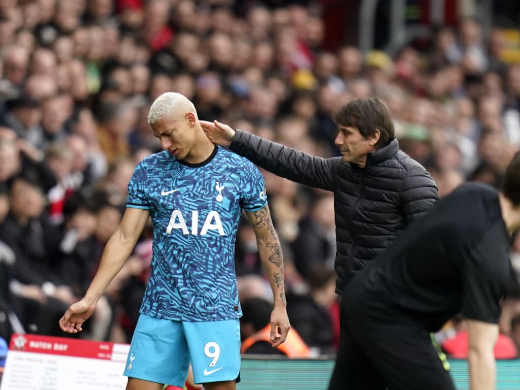 Injuries pile more misery on Tottenham after Antonio Conte criticises players