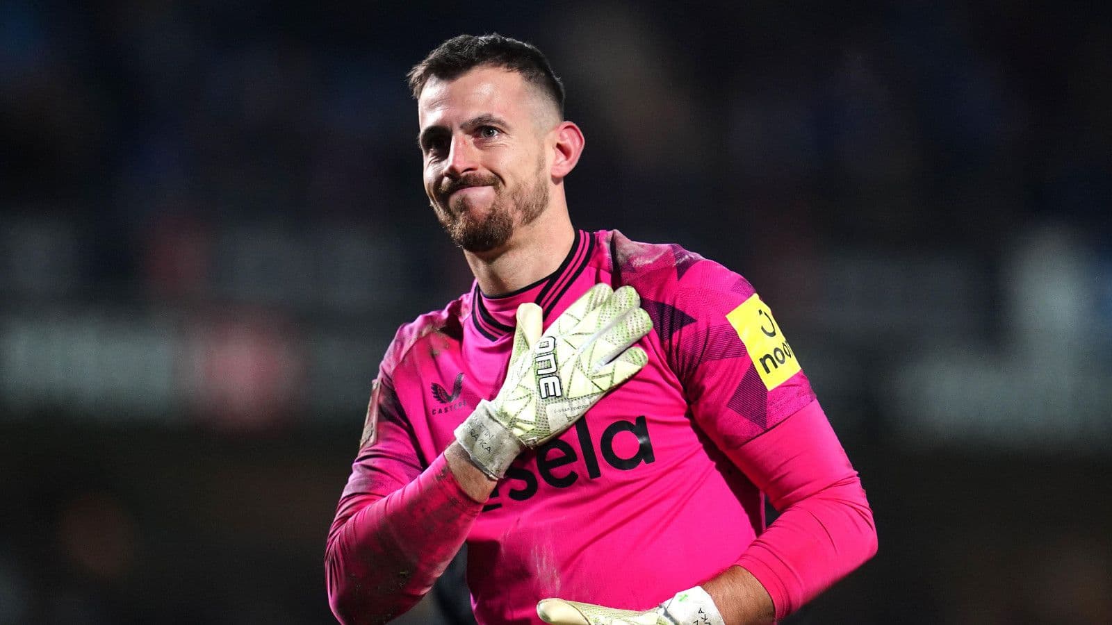 Tottenham sign experienced goalkeeper Martin Dubravka after Burnley exit