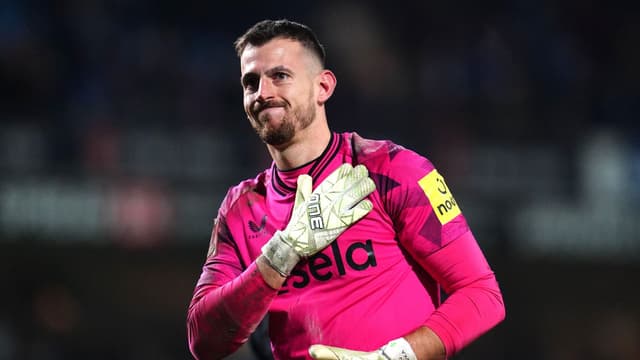 tottenham-sign-experienced-goalkeeper-martin-dubravka-after-burnley-exit-2