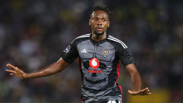 nigeria-defender-olisa-ndah-makes-early-exit-from-title-chasing-orlando-pirates-3
