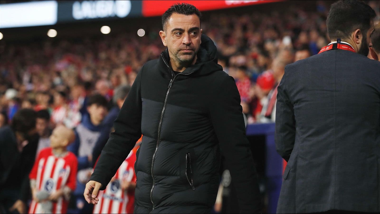 Barcelona's bid to retain coach Xavi Hernandez amidst seasonal turnaround