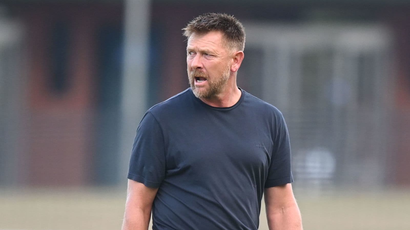 Sekhukhune coach Eric Tinkler urges South African players to aim higher