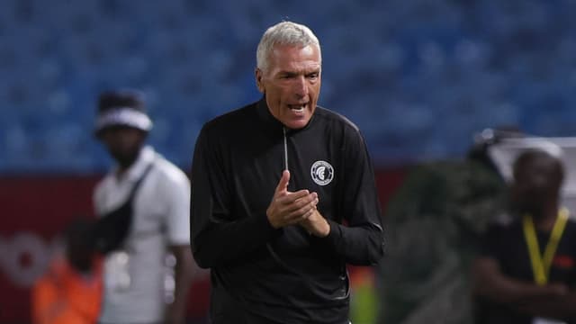 ernst-middendorp-details-the-qualities-needed-in-new-kaizer-chiefs-head-coach-3