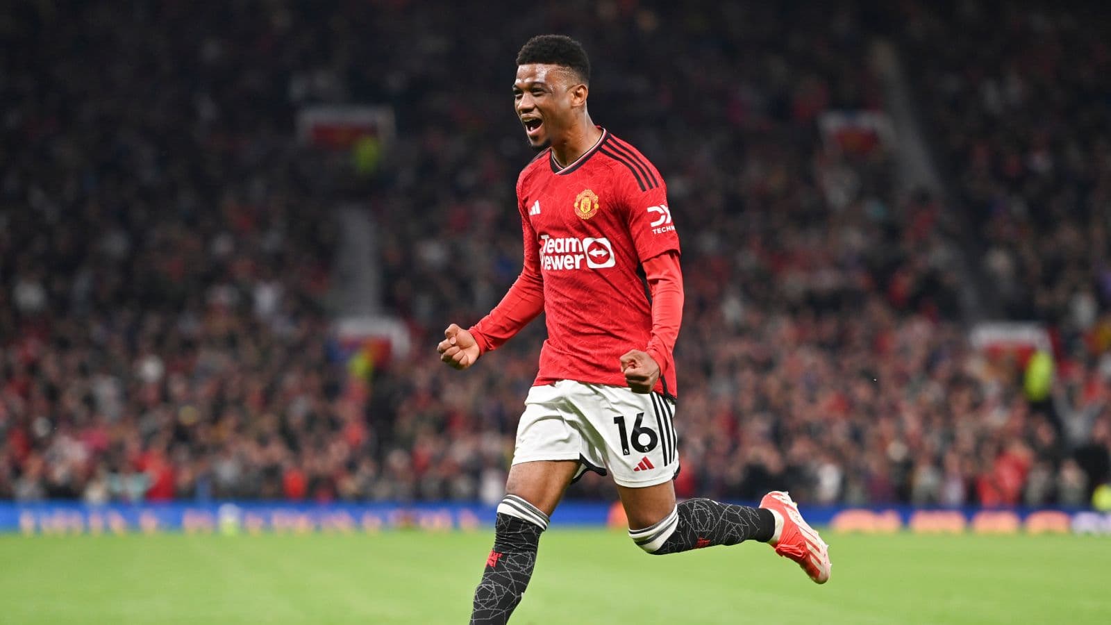 Manchester United's youngsters seal much-needed victory over Newcastle