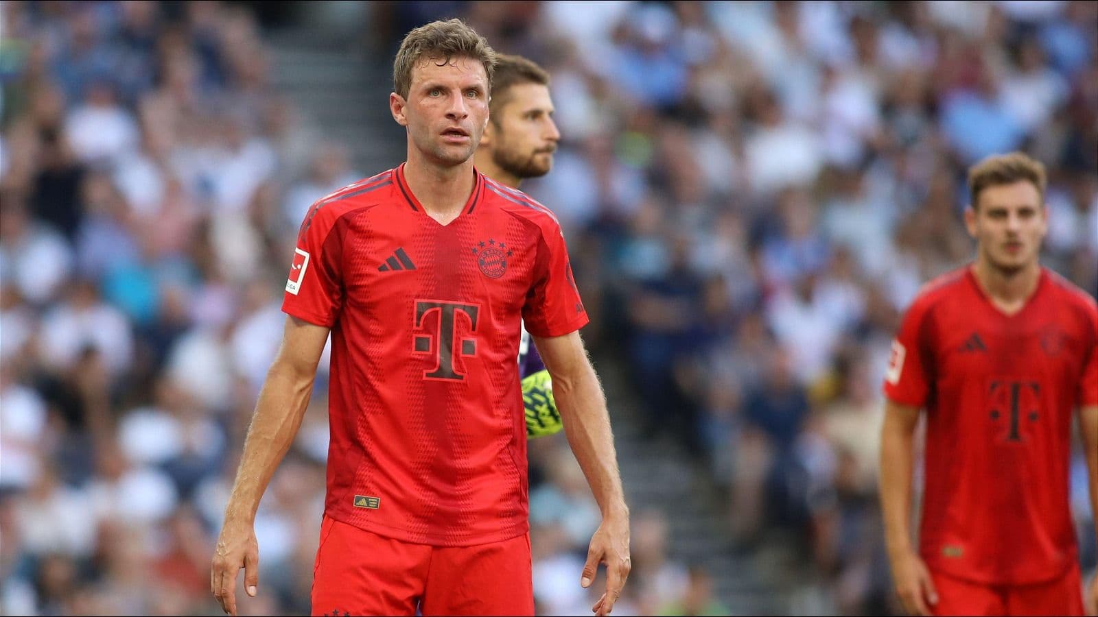 Report: Fiorentina chase Bayern Munich's Thomas Muller, Galatasaray eye Sacha Boey