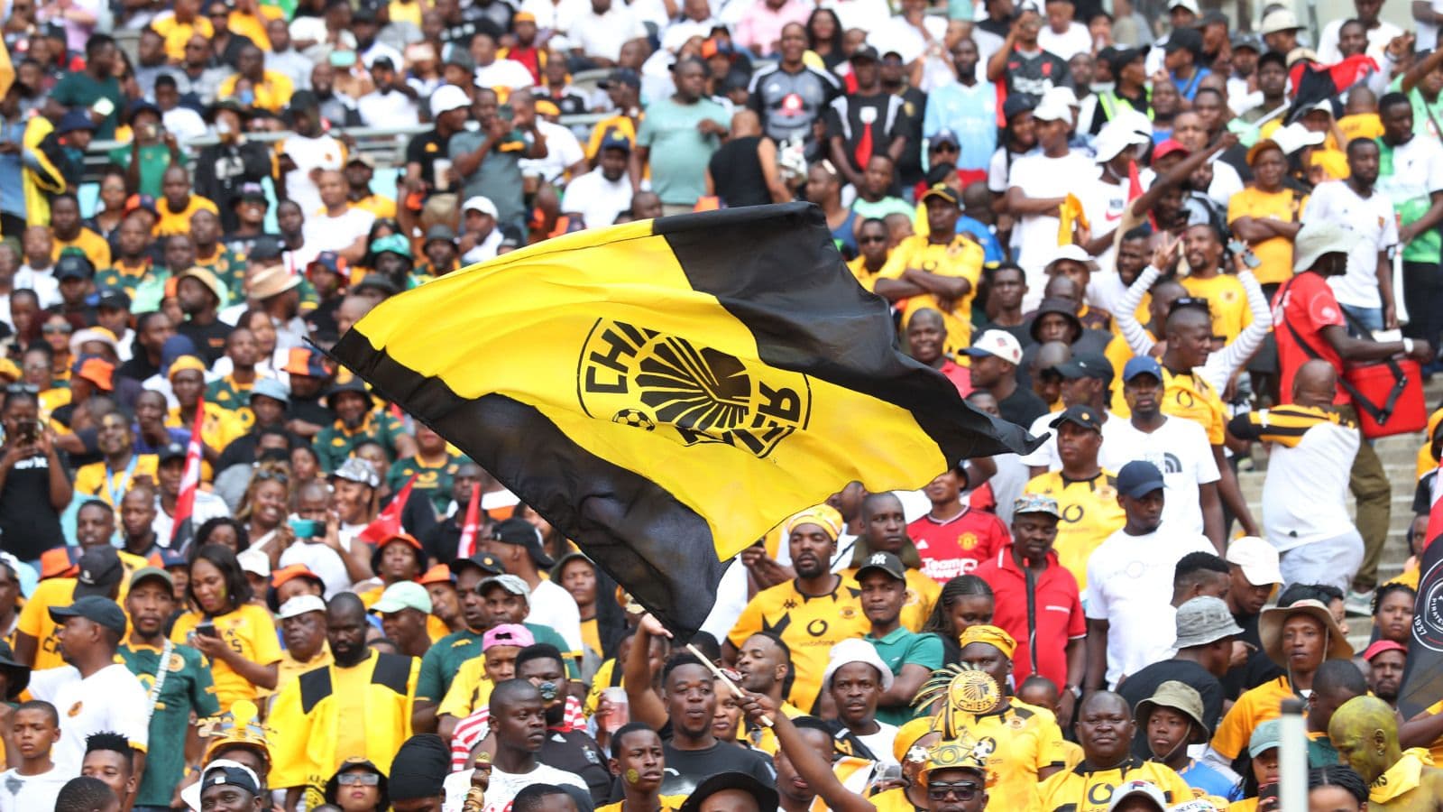 Kaizer Motaung senior pays tribute to club legend Simon 'Bull' Lehoko
