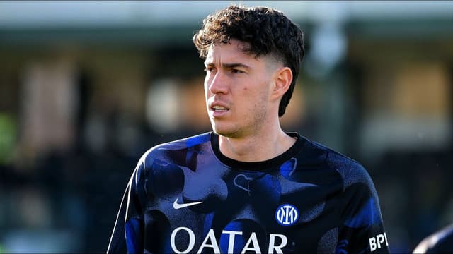 inter-milan-issue-warning-as-barcelona-chase-alessandro-bastoni-signing-2