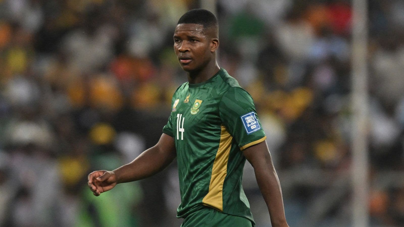 Kaizer Chiefs legend defends Orlando Pirates defender after red car during national duty
