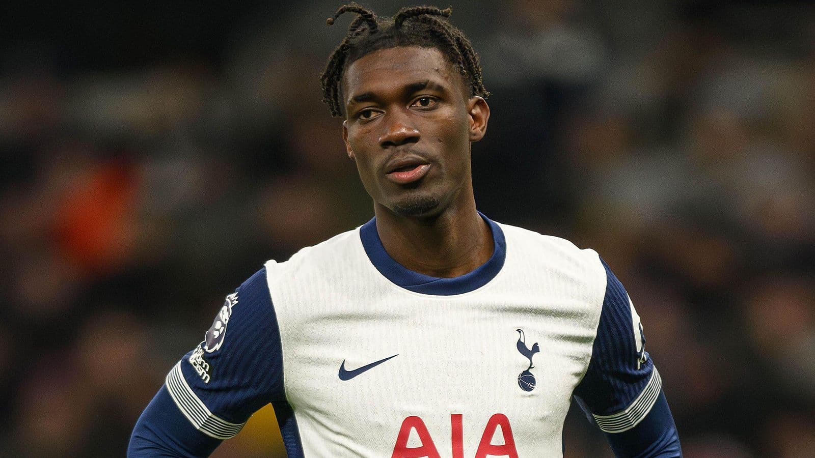 Tottenham Hospur star Yves Bissouma stretchered off during Mali's World Cup qualifier