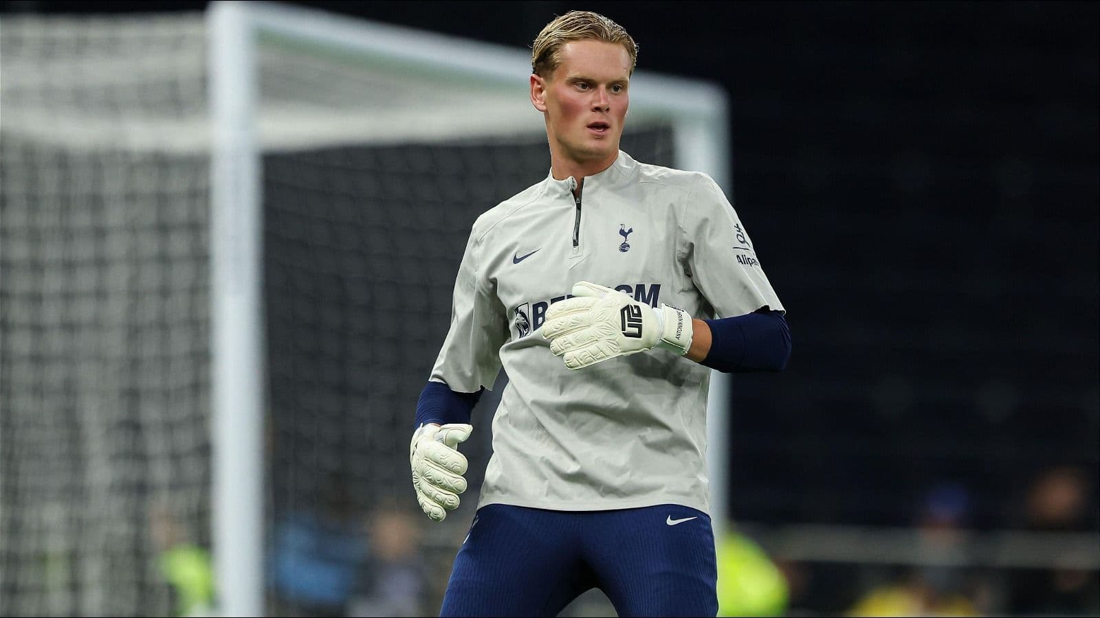 Antonin Kinsky rewarded with new long-term Tottenham contract after turnaround