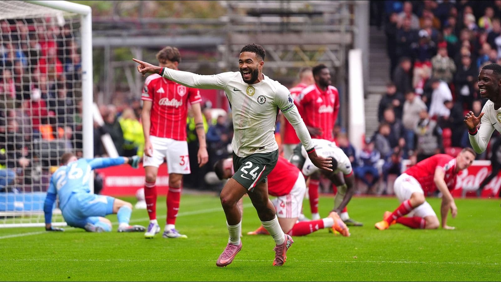 Chelsea crush Nottingham Forest as Ange Postecoglou faces sack threat