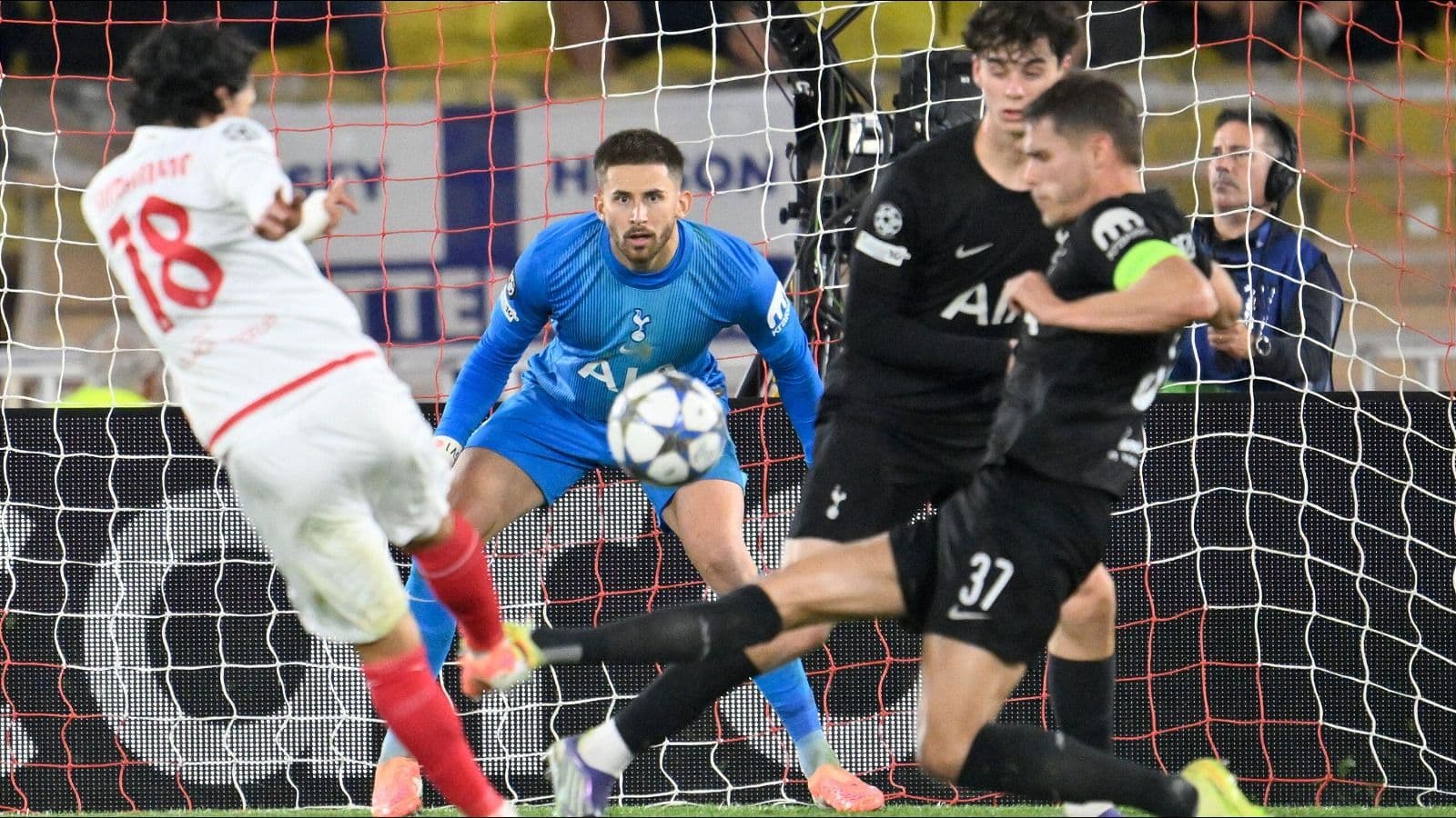 Thomas Frank praises Guglielmo Vicario heroics as Tottenham cling on for draw in Monaco