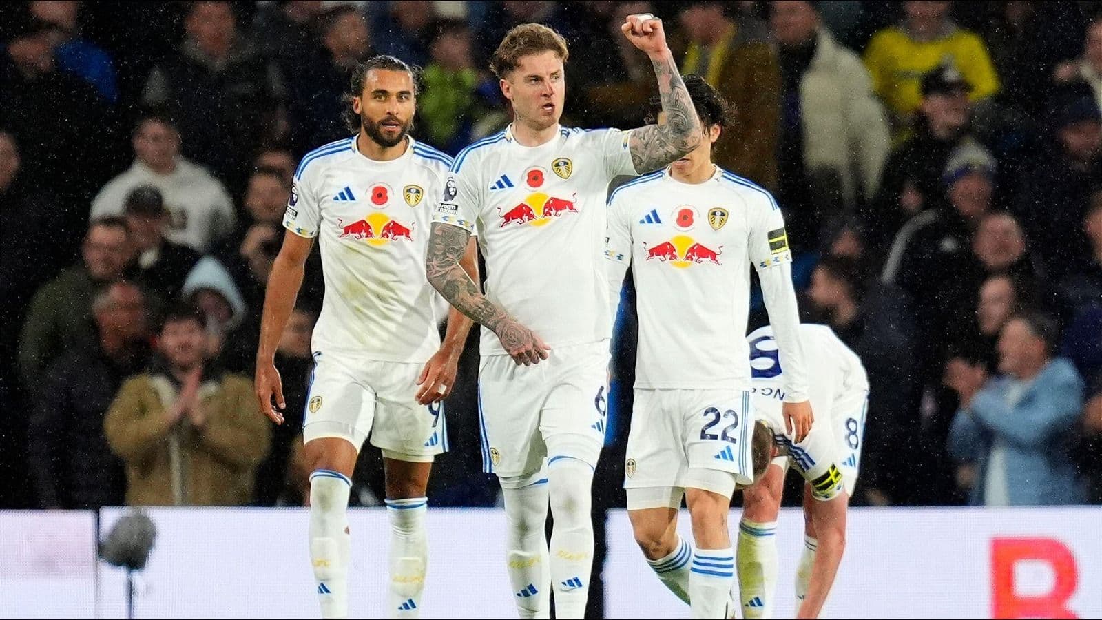 Nuno Espirito Santo demands attitude shift as West Ham crash to Leeds defeat
