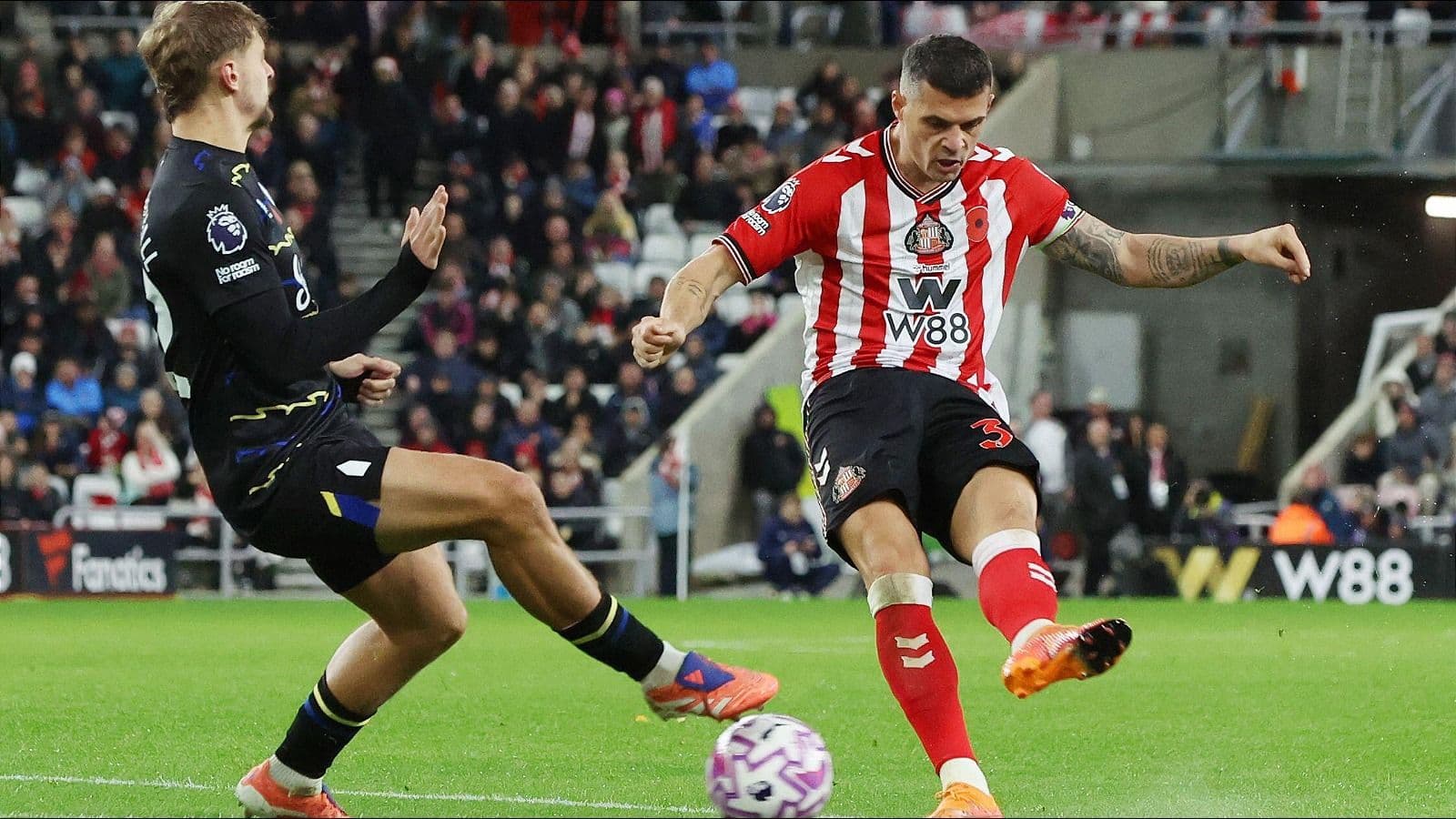 Regis Le Bris hails Sunderland's fightback after Everton test