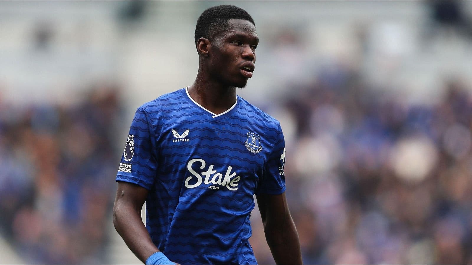 Thierno Barry's rash challenges force Everton coach David Moyes into striker rethink