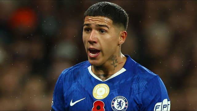 enzo-fernandez-and-joao-pedro-withdraws-against-wolves-highlight-chelsea-depth-worries