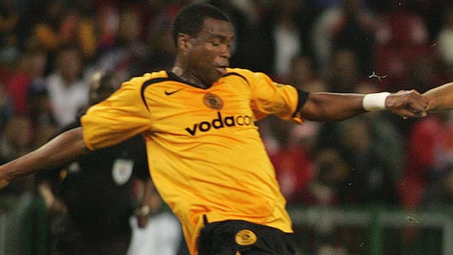 former-legend-patrick-mayo-backs-kaizer-chiefs-to-fight-for-league-title-4