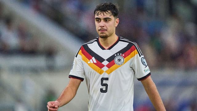 bayern-munich-boost-as-aleksandar-pavlovic-injury-worry-eases