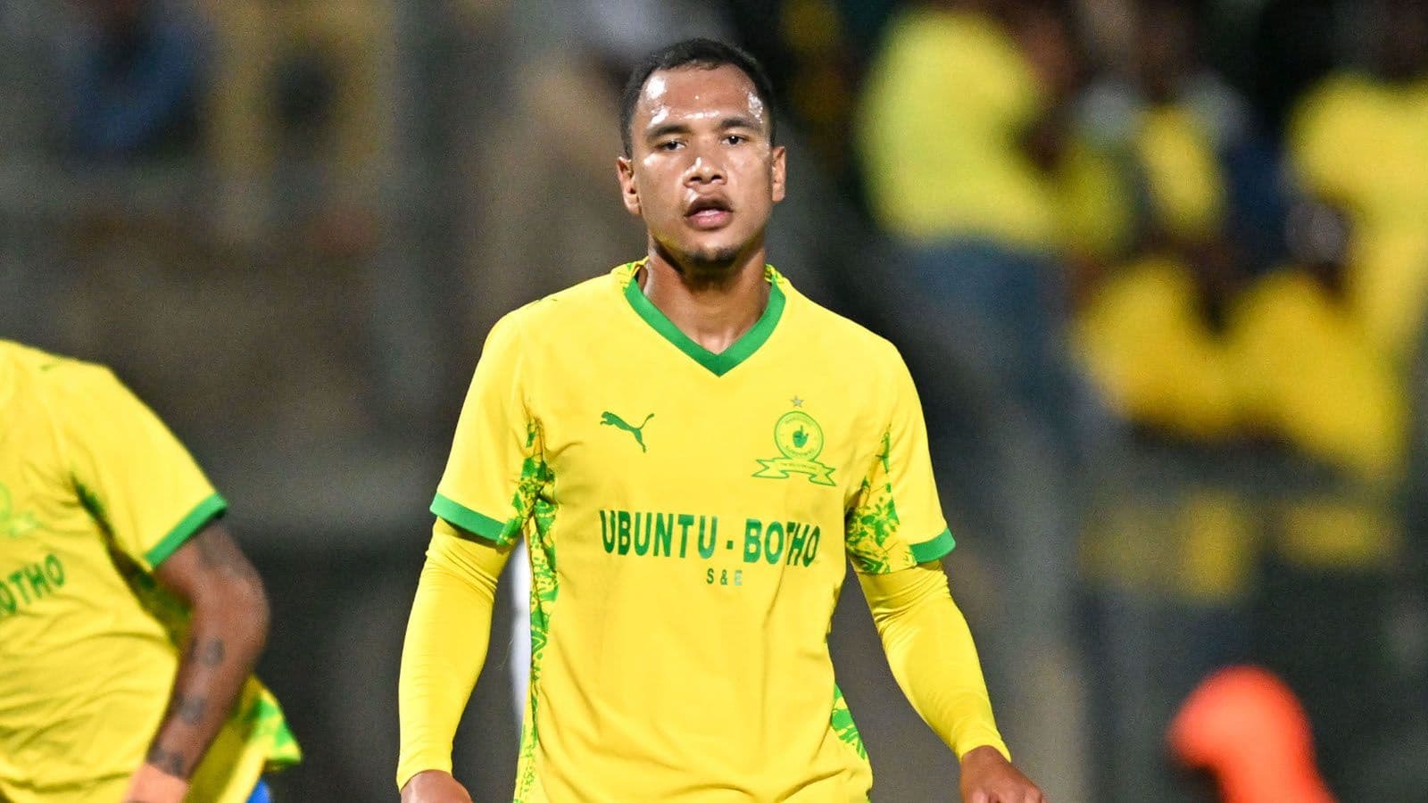 What Steve Barker really thinks about Fawaaz Basadien's Mamelodi Sundowns struggles