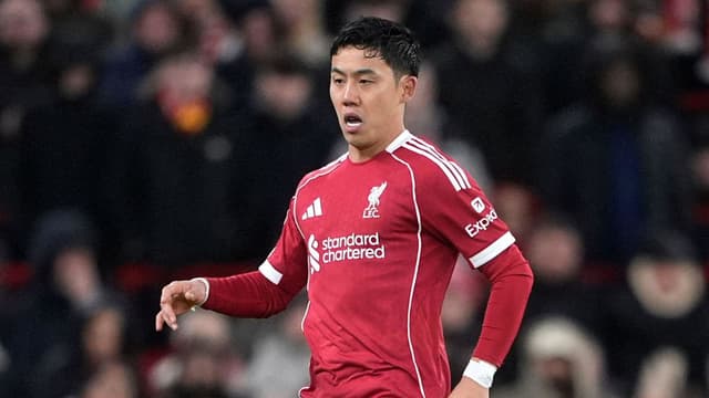 arne-slot-addresses-wataru-endos-limited-game-time-for-liverpool