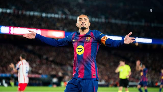 raphinha-commits-future-to-barcelona-until-2028-3