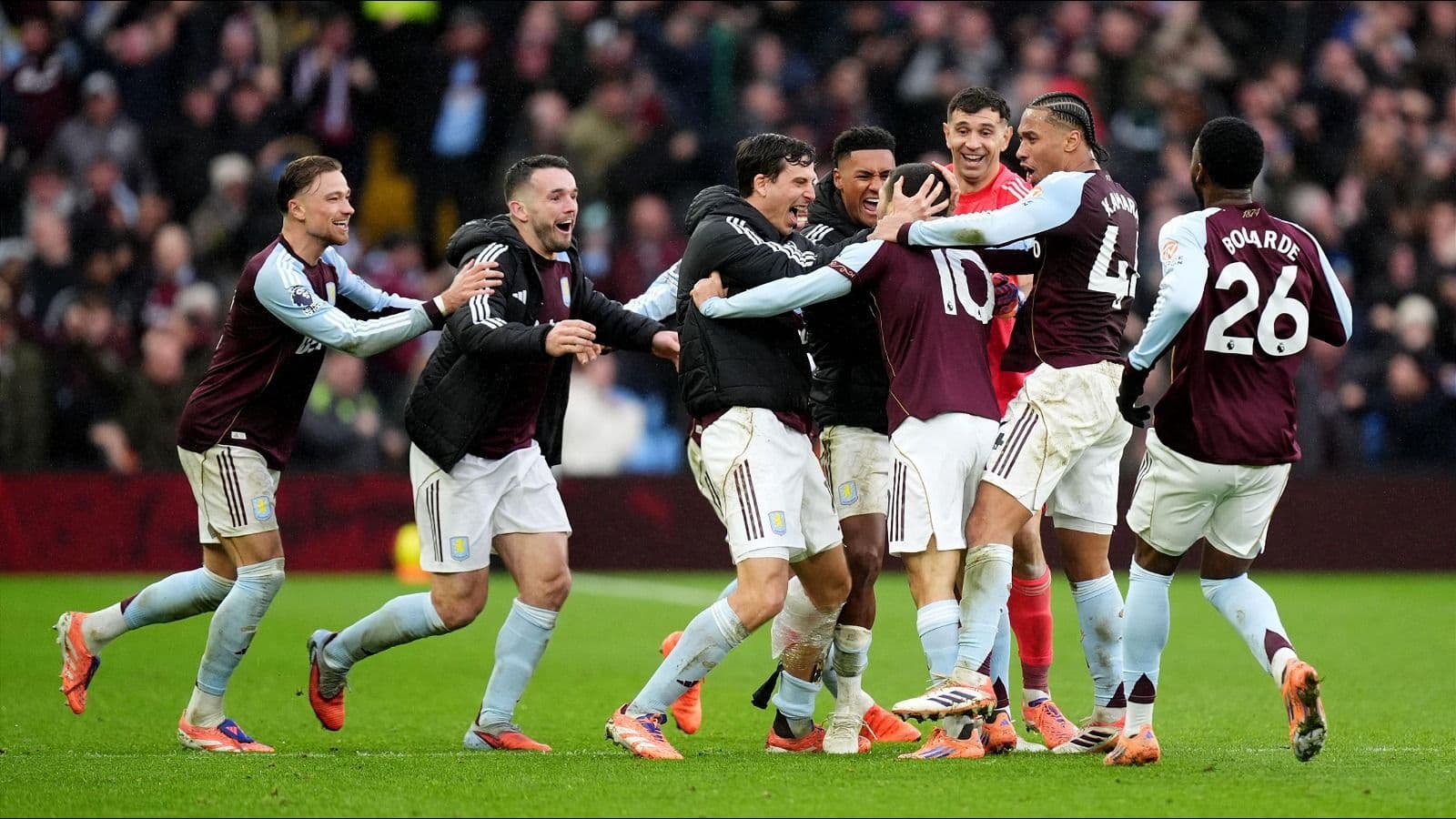 Emiliano Buendía strikes at the death as Aston Villa stun Arsenal
