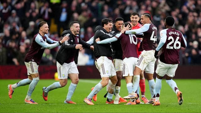 emiliano-buendia-strikes-at-the-death-as-aston-villa-stun-arsenal-3