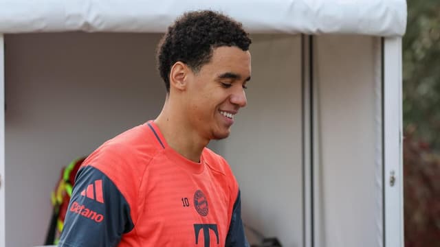 bayern-munich-captain-manuel-neuer-admits-injured-jamal-musialas-influence-is-missed